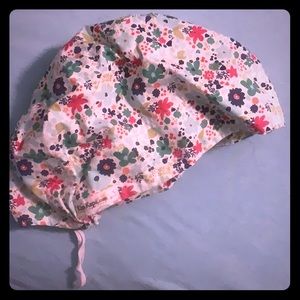 Floral cinch scrub cap